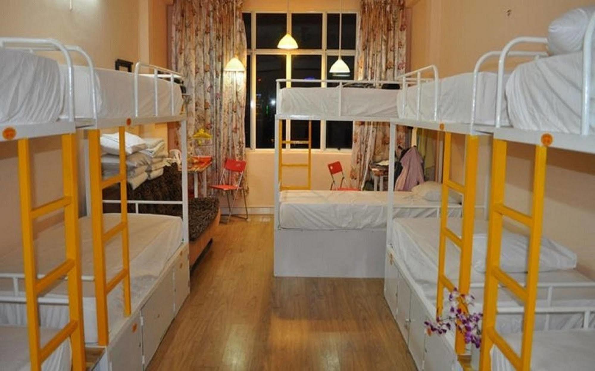 Hotel Reddoorz @ Pham Ngu Lao Street 4 Ho Či Minovo Město Exteriér fotografie